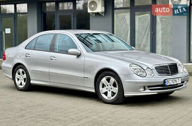 Седан Mercedes-Benz E-Class 2004 в Новояворовске