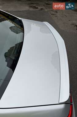 Седан Mercedes-Benz E-Class 2013 в 
