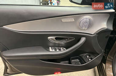 Седан Mercedes-Benz E-Class 2017 в 