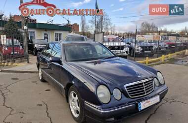 Седан Mercedes-Benz E-Class 2000 в Миколаєві