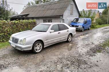 Седан Mercedes-Benz E-Class 1999 в Здолбуніві