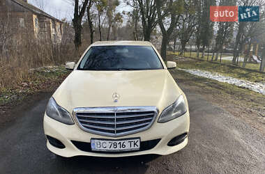 Седан Mercedes-Benz E-Class 2015 в Львове