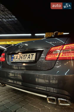Седан Mercedes-Benz E-Class 2011 в 