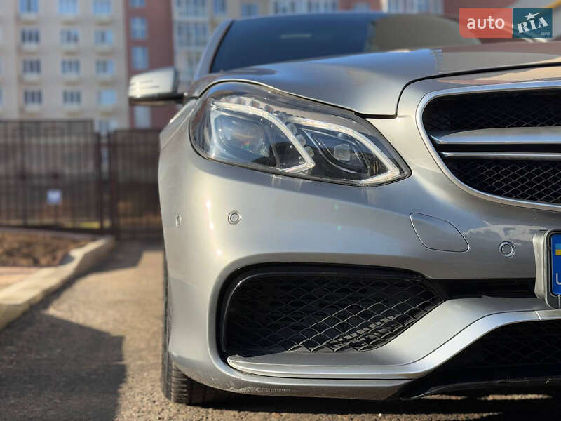 Седан Mercedes-Benz E-Class 2013 в Умани