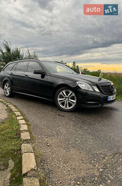 Универсал Mercedes-Benz E-Class 2011 в Львове