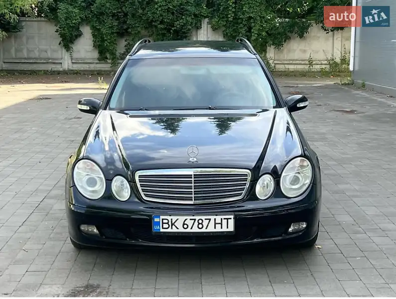 Mercedes-Benz E-Class 2005