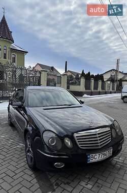 Седан Mercedes-Benz E-Class 2006 в Золочеві