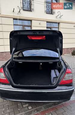 Седан Mercedes-Benz E-Class 2006 в Золочеві