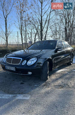 Седан Mercedes-Benz E-Class 2003 в Запоріжжі