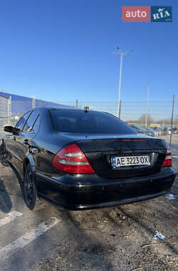 Седан Mercedes-Benz E-Class 2003 в Запоріжжі