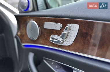 Седан Mercedes-Benz E-Class 2017 в 