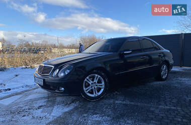 Седан Mercedes-Benz E-Class 2005 в Ужгороді