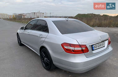 Седан Mercedes-Benz E-Class 2012 в Виннице