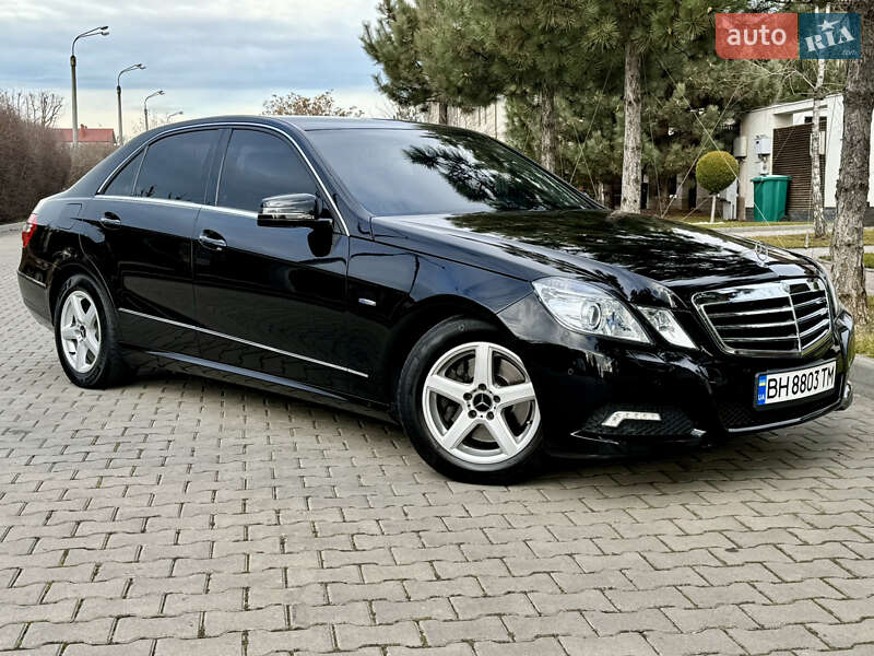 Седан Mercedes-Benz E-Class 2009 в Одессе