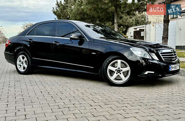 Седан Mercedes-Benz E-Class 2009 в Одессе