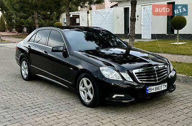 Седан Mercedes-Benz E-Class 2009 в Одессе