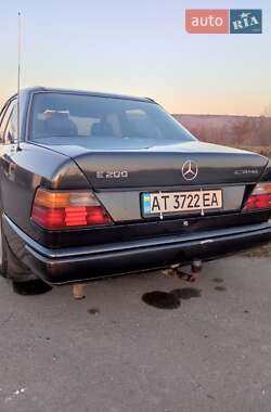 Седан Mercedes-Benz E-Class 1985 в Тлумачі