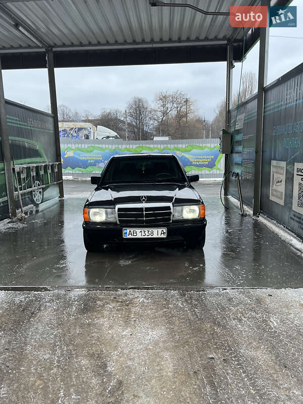 Седан Mercedes-Benz E-Class 1987 в Вінниці