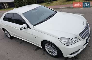 Седан Mercedes-Benz E-Class 2011 в Києві