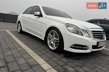 Седан Mercedes-Benz E-Class 2012 в Мукачевому