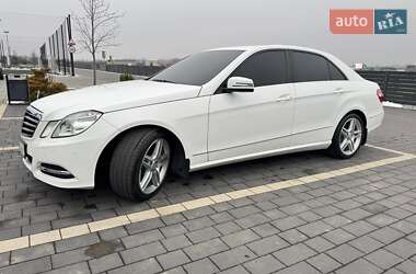 Седан Mercedes-Benz E-Class 2012 в Мукачевому