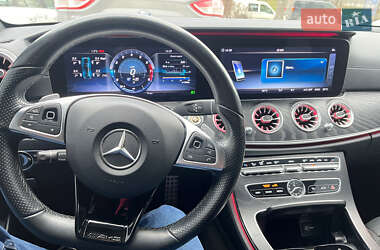 Седан Mercedes-Benz E-Class 2017 в 