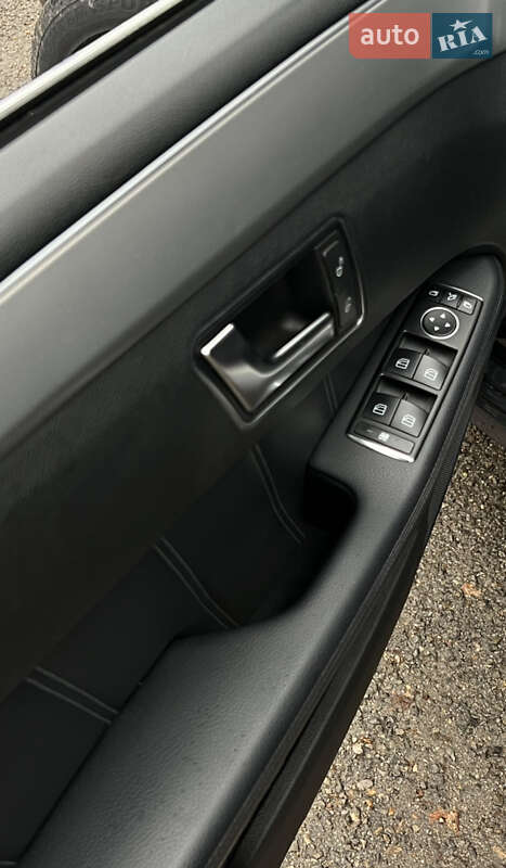 Універсал Mercedes-Benz E-Class 2013 в Івано-Франківську