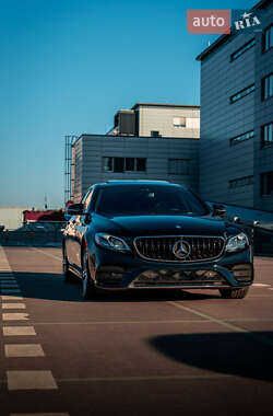 Седан Mercedes-Benz E-Class 2017 в 