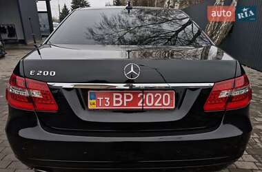 Седан Mercedes-Benz E-Class 2011 в Миргороді