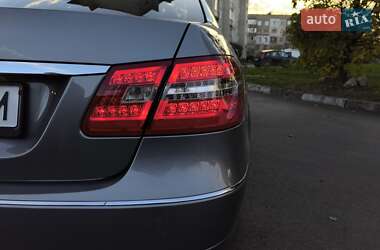 Седан Mercedes-Benz E-Class 2012 в 