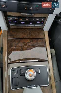 Седан Mercedes-Benz E-Class 2012 в 