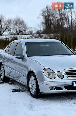 Седан Mercedes-Benz E-Class 2003 в Тернополі