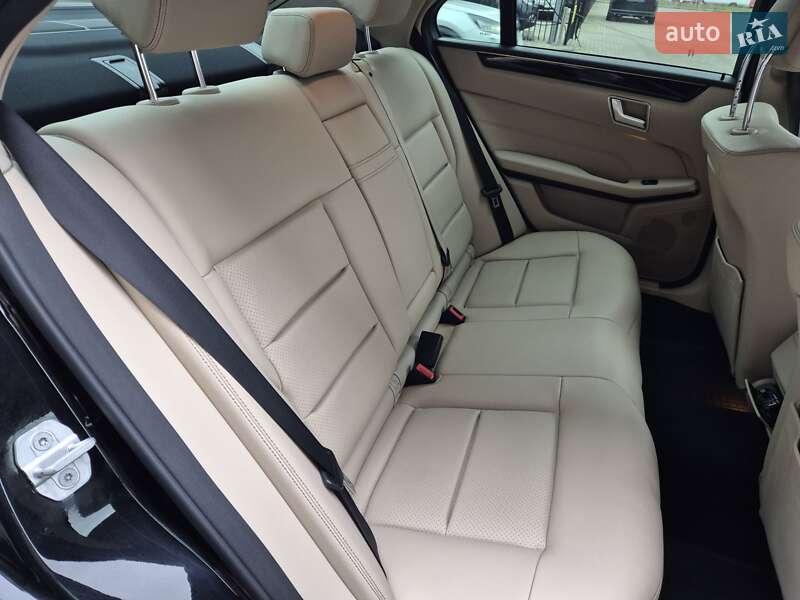Седан Mercedes-Benz E-Class 2009 в Киеве