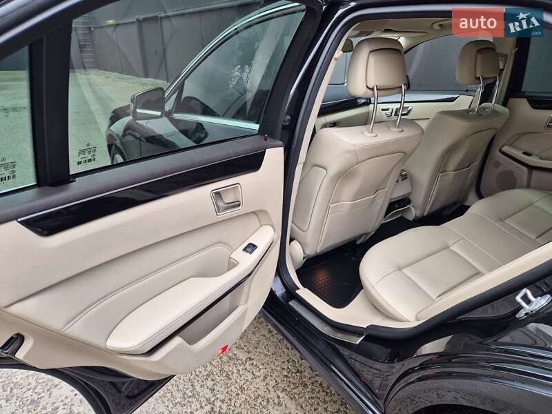 Седан Mercedes-Benz E-Class 2009 в Киеве