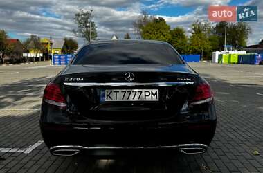 Седан Mercedes-Benz E-Class 2017 в 