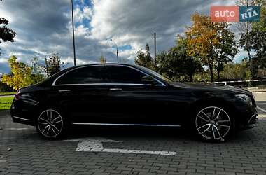 Седан Mercedes-Benz E-Class 2017 в 