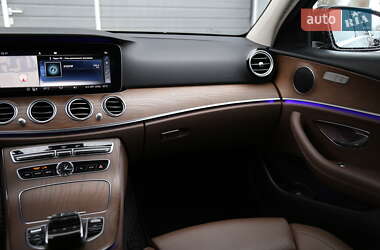 Седан Mercedes-Benz E-Class 2019 в 