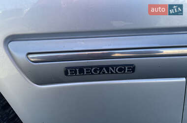 Седан Mercedes-Benz E-Class 2000 в 