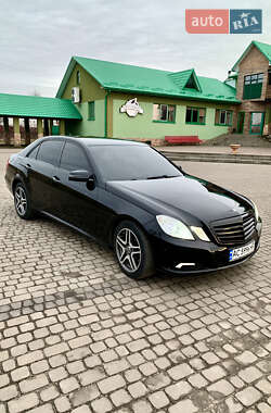 Седан Mercedes-Benz E-Class 2009 в Камені-Каширському