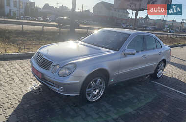 Седан Mercedes-Benz E-Class 2002 в 