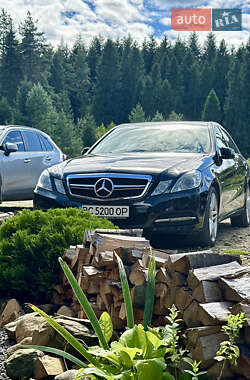 Mercedes-Benz E-Class 2011 Mercedes-Benz E-Class 2011