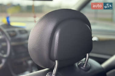 Седан Mercedes-Benz E-Class 2003 в 