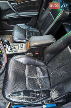 Седан Mercedes-Benz E-Class 2000 в 
