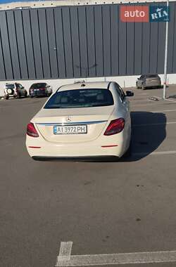 Седан Mercedes-Benz E-Class 2016 в 