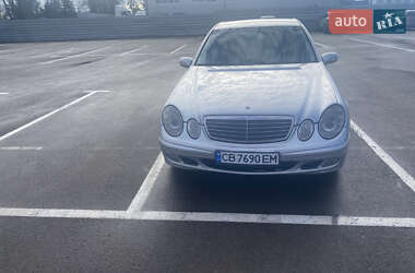 Седан Mercedes-Benz E-Class 2003 в Рівному