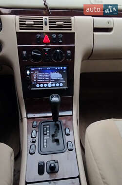 Седан Mercedes-Benz E-Class 1997 в 