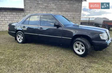 Mercedes-Benz E-Class 1987