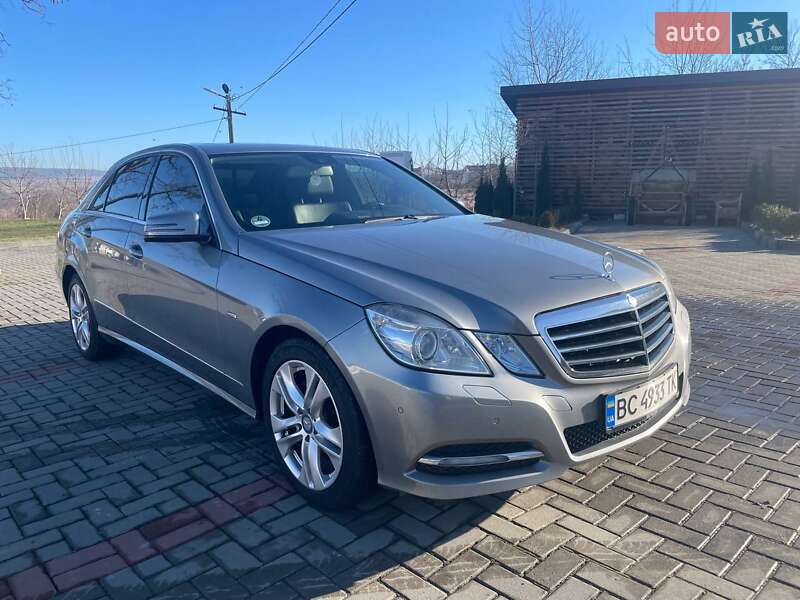 Седан Mercedes-Benz E-Class 2012 в Тернополі
