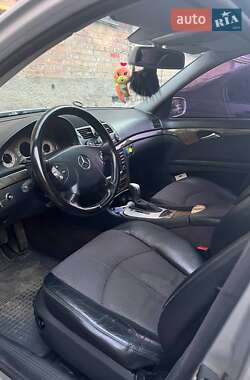 Седан Mercedes-Benz E-Class 2002 в 