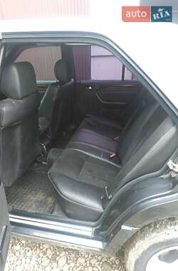 Седан Mercedes-Benz E-Class 1994 в 